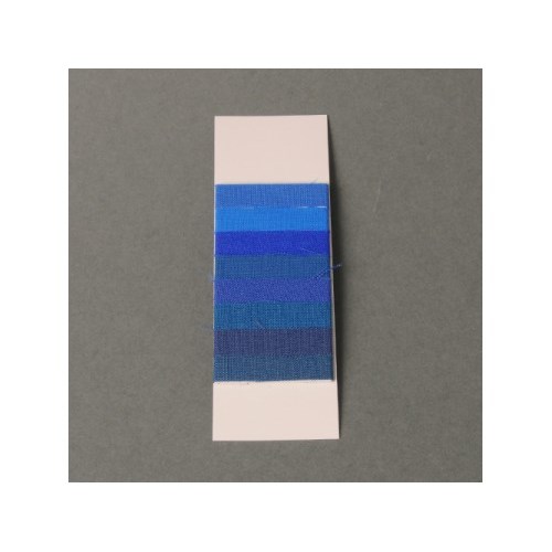 Tekstil fading card, "blue scale"